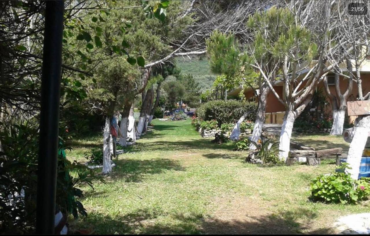 Stefanias Prasoudi Beach Ágios Matthaíos 외부 사진