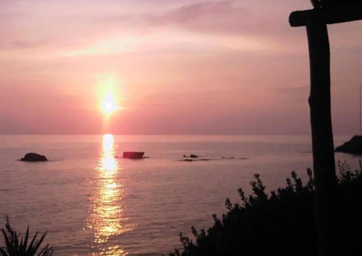 Stefanias Prasoudi Beach Ágios Matthaíos 외부 사진