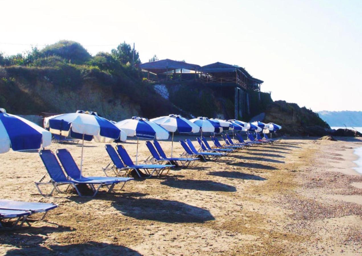 Stefanias Prasoudi Beach Ágios Matthaíos 외부 사진